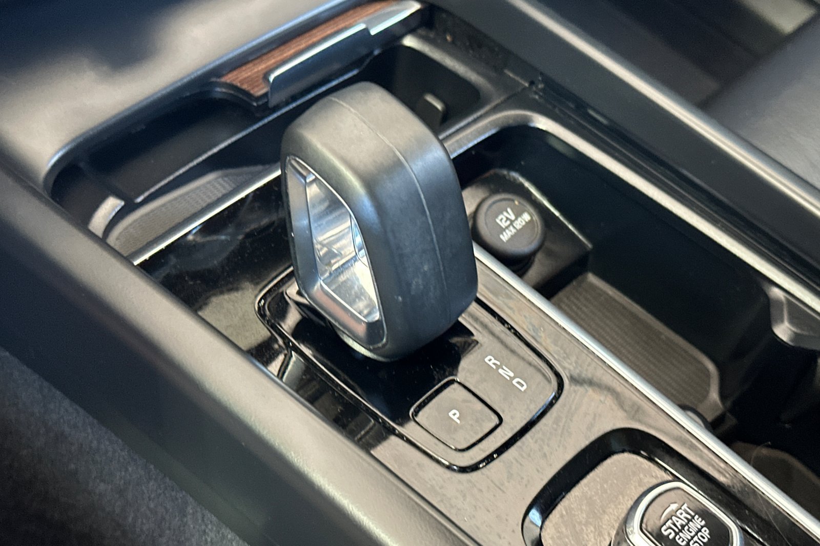 Certified 2023 Volvo XC60 B5 Plus w/ Protection Package Premier FWD image 26