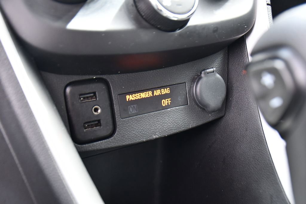 Used 2022 Chevrolet Trax LT w/ LT Convenience Package AWD/4WD image 28