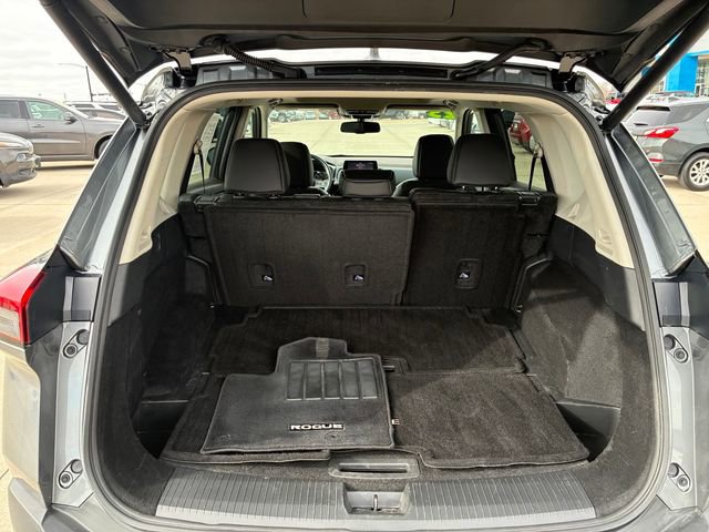 Used 2023 Nissan Rogue SL image 12