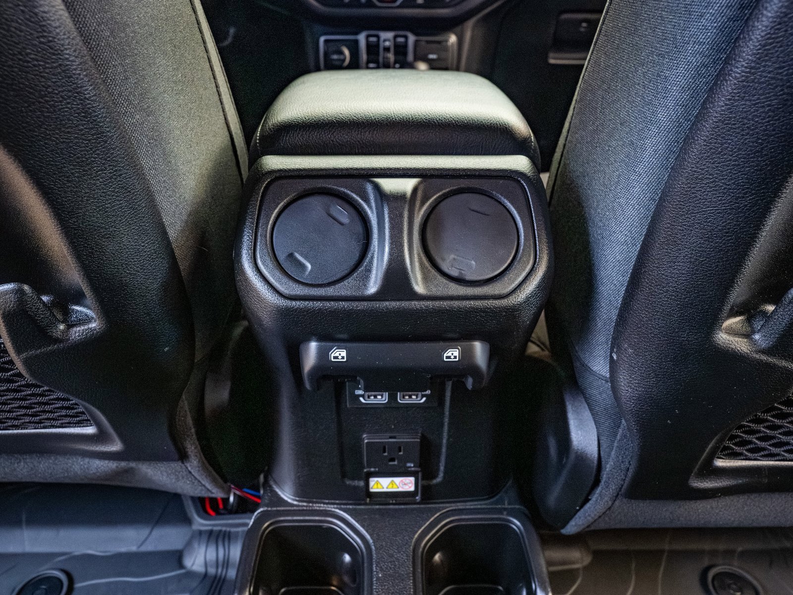 Used 2024 Jeep Wrangler Unlimited Rubicon image 29