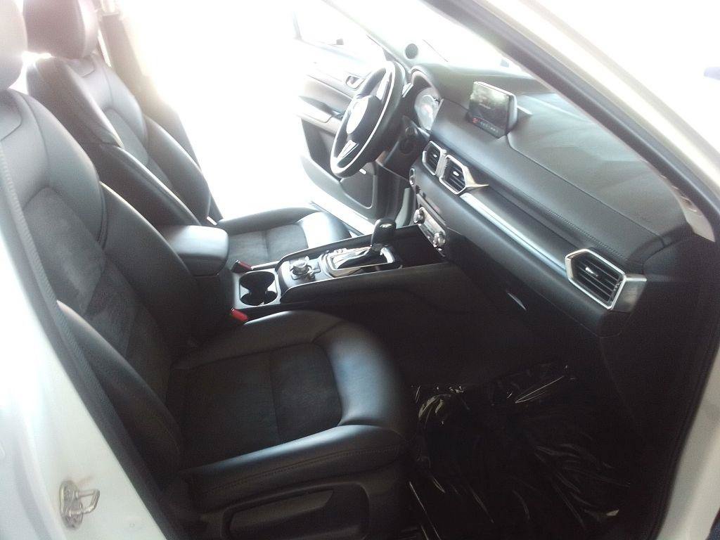 Used 2018 MAZDA CX-5 Touring w/ Preferred Equipment Package FWD image 18
