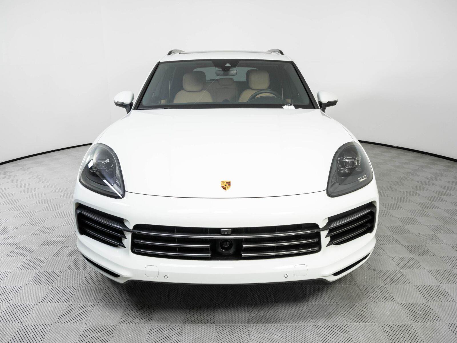 Certified 2023 Porsche Cayenne Platinum Edition AWD/4WD image 35