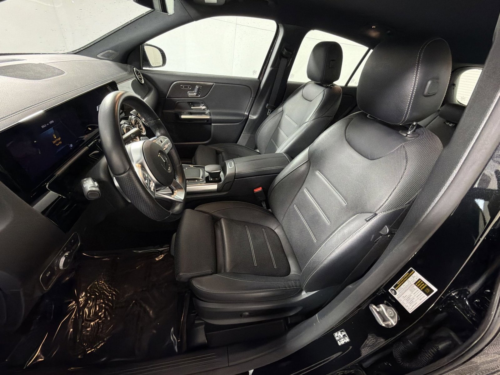 Used 2022 Mercedes-Benz GLA 35 AMG 4MATIC image 13