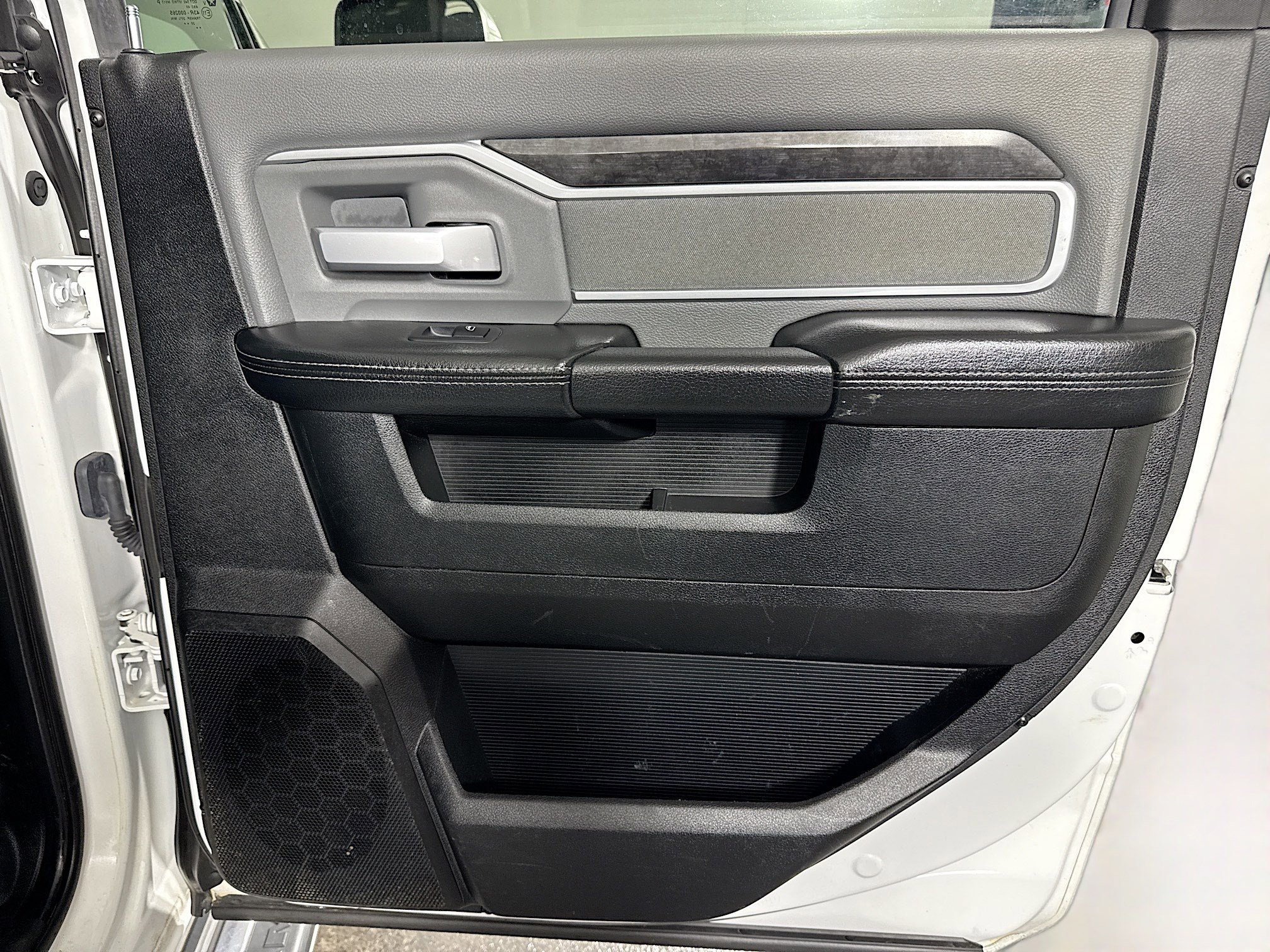 Used 2021 RAM 2500 Big Horn image 27