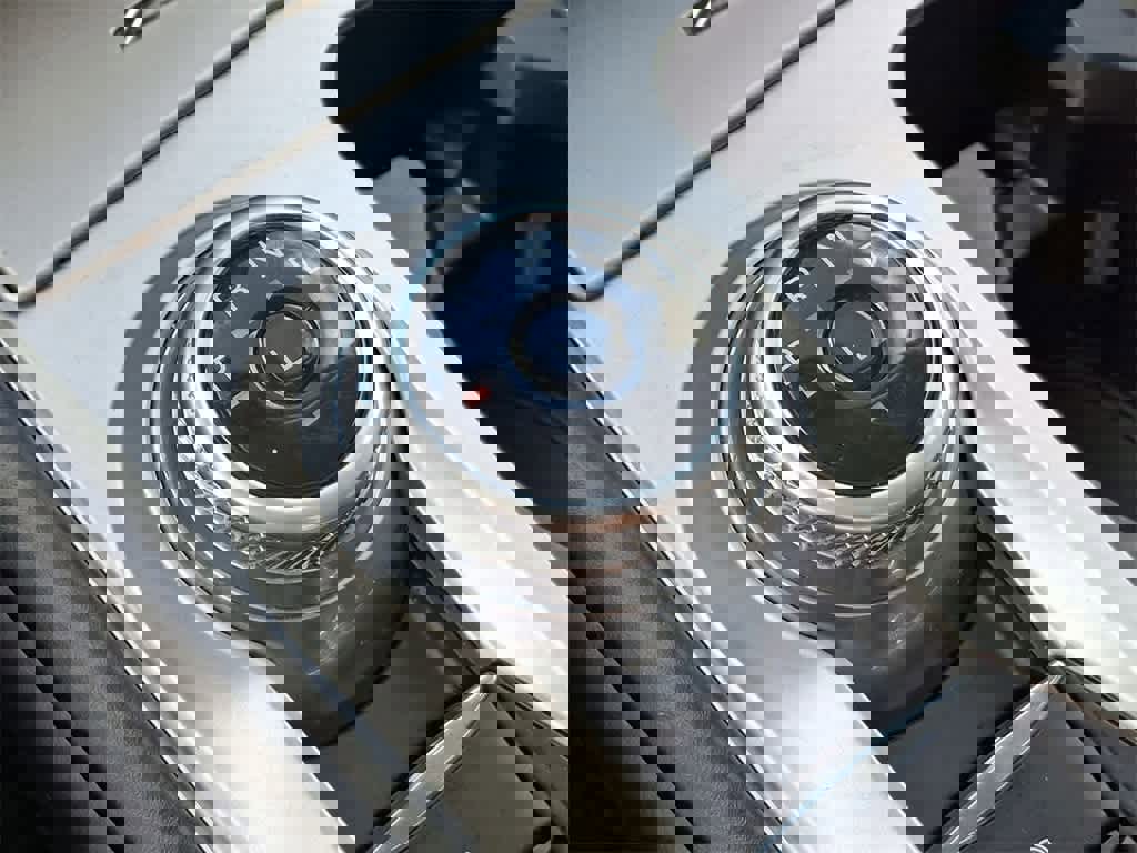 Used 2022 Ford Explorer XLT image 18