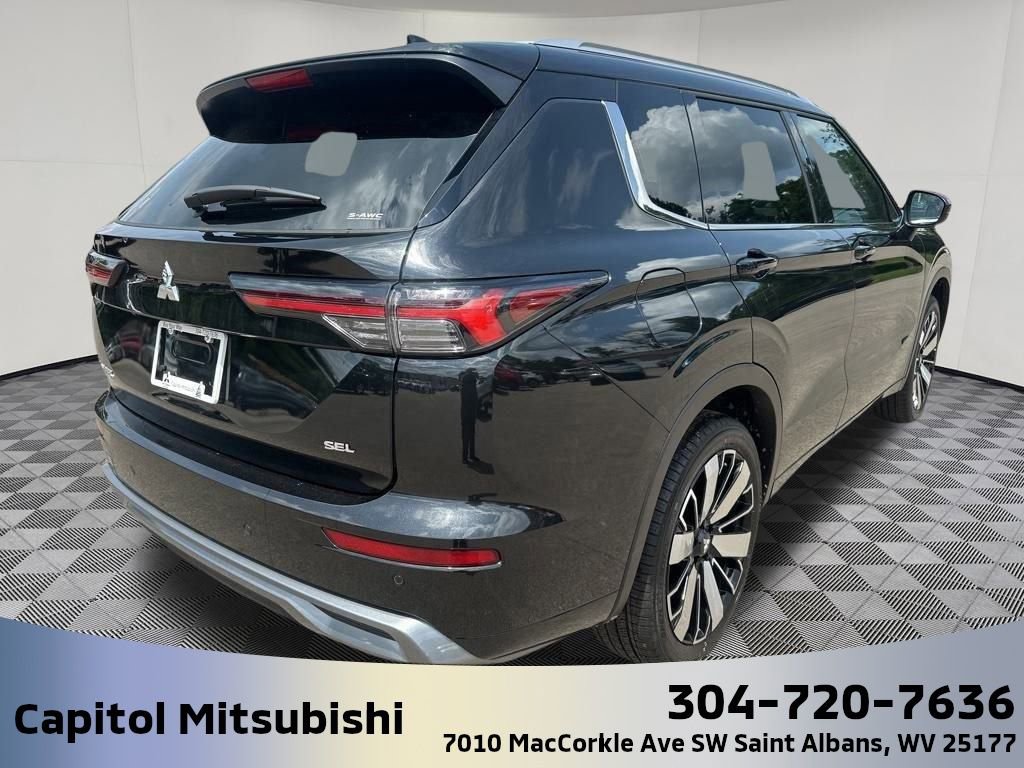 New 2025 Mitsubishi Outlander SEL image 9