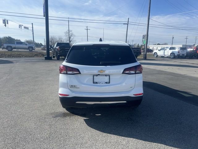 Used 2024 Chevrolet Equinox LT w/ LPO, Floor Liner Package FWD image 9