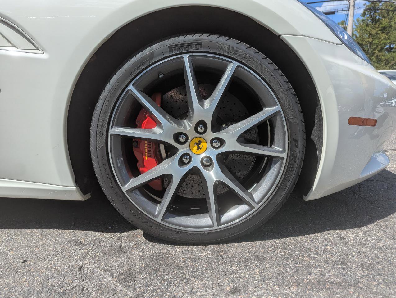 Used 2013 Ferrari California RWD image 49