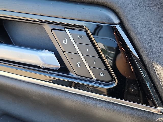New 2026 GMC Yukon XL Denali AWD/4WD image 16