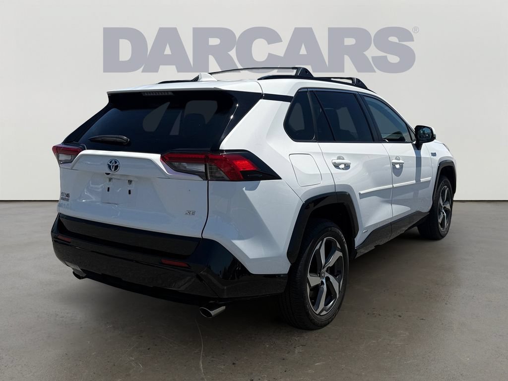 Used 2024 Toyota RAV4 SE w/ Weather & Moonroof Package AWD/4WD image 7