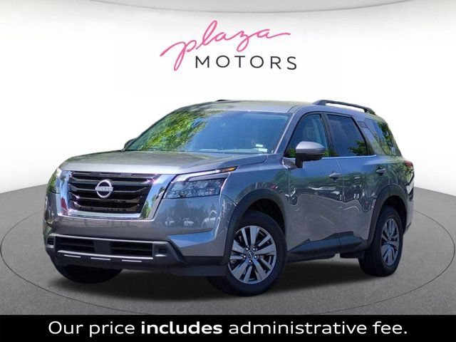 Used 2025 Nissan Pathfinder SV FWD image 1