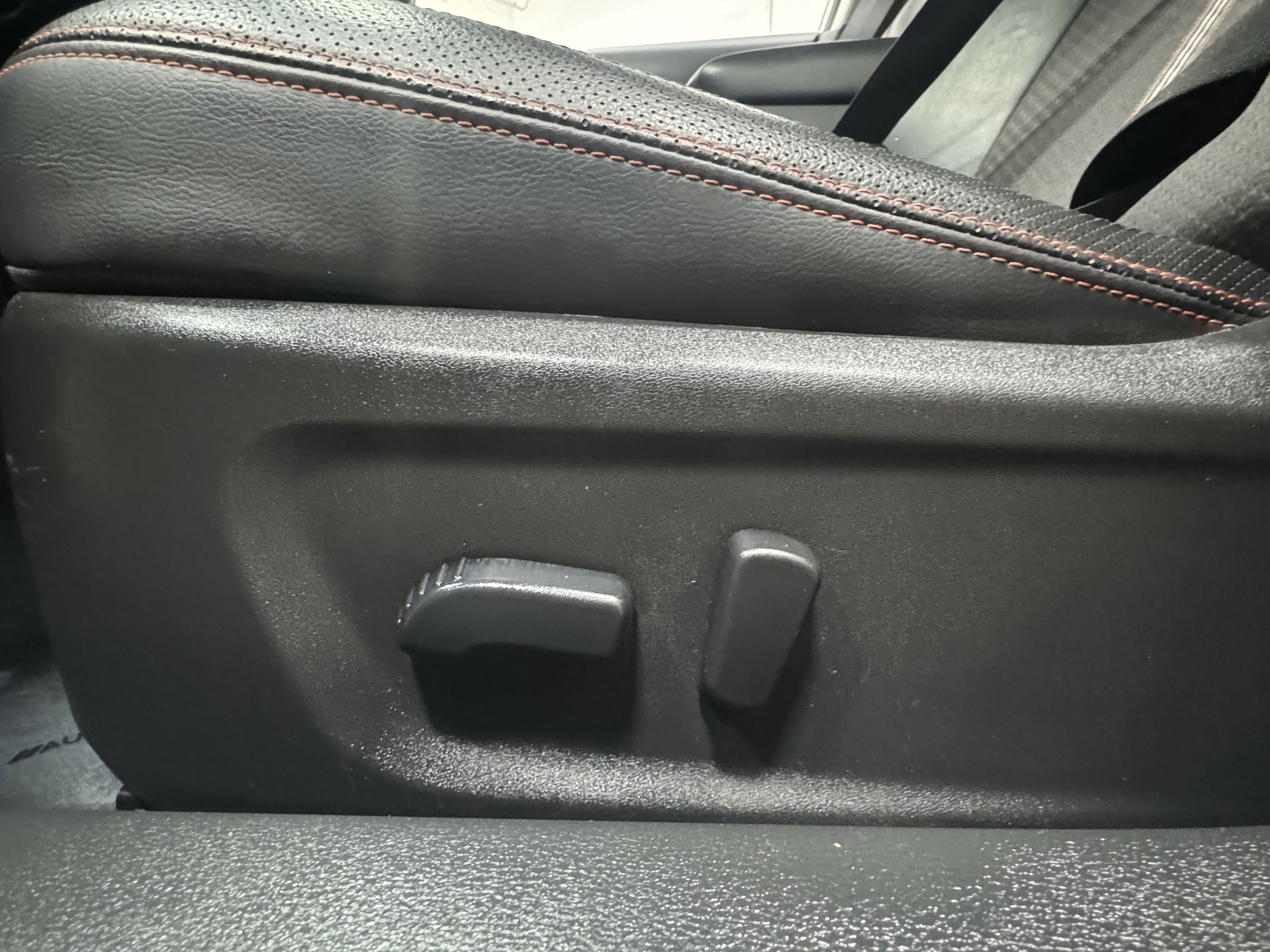 Used 2023 Nissan Altima 2.5 SR image 10