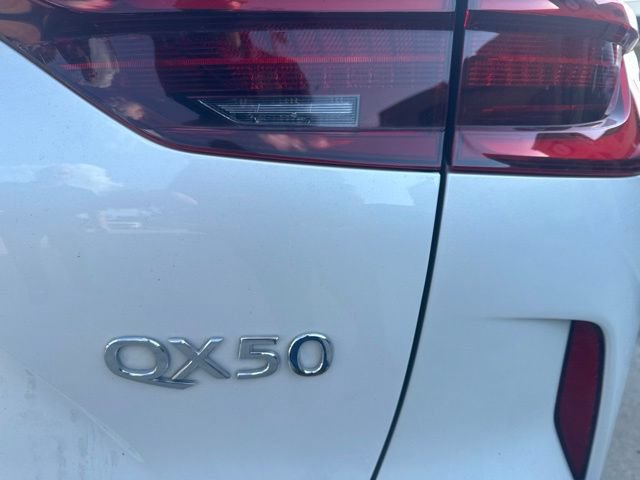 Used 2024 INFINITI QX50 Luxe FWD image 12