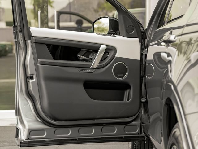 New 2024 Land Rover Discovery Sport S AWD/4WD image 12