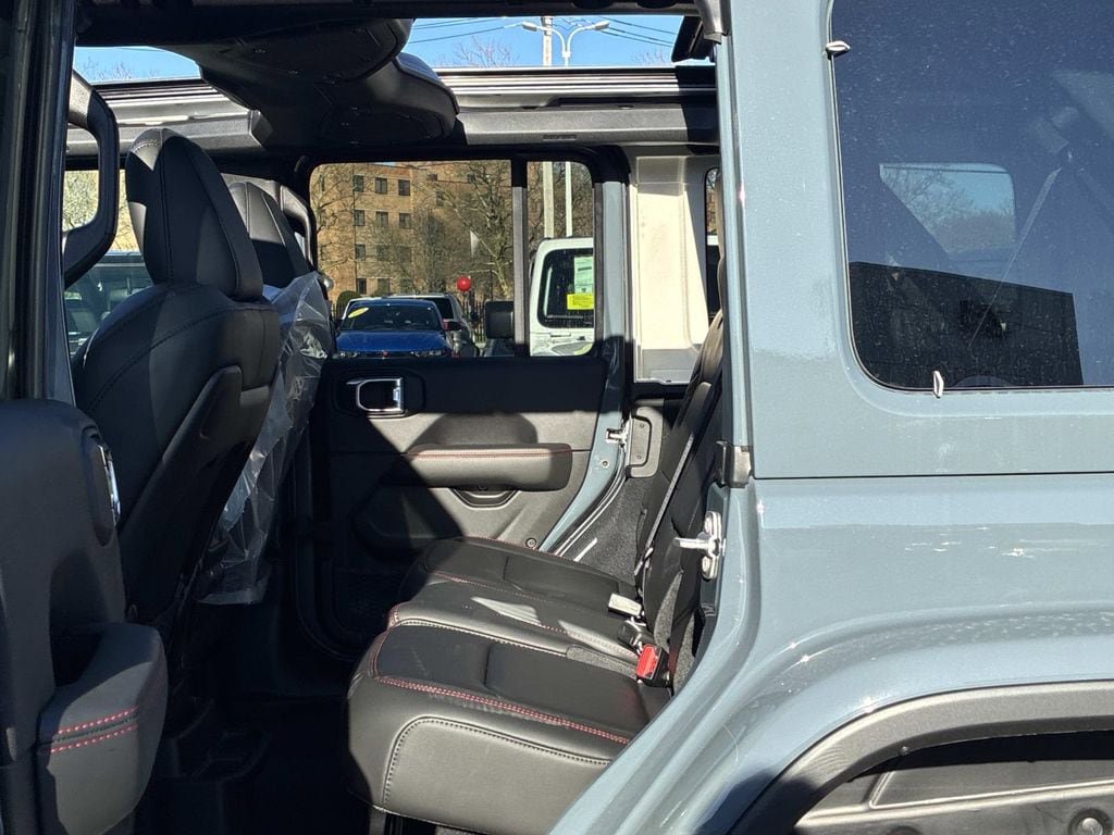 New 2026 Jeep Wrangler Unlimited Rubicon AWD/4WD image 6
