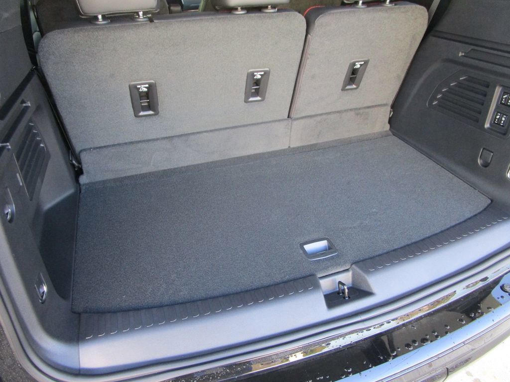 New 2026 Chevrolet Traverse RS w/ LPO, Floor Liner Package image 12