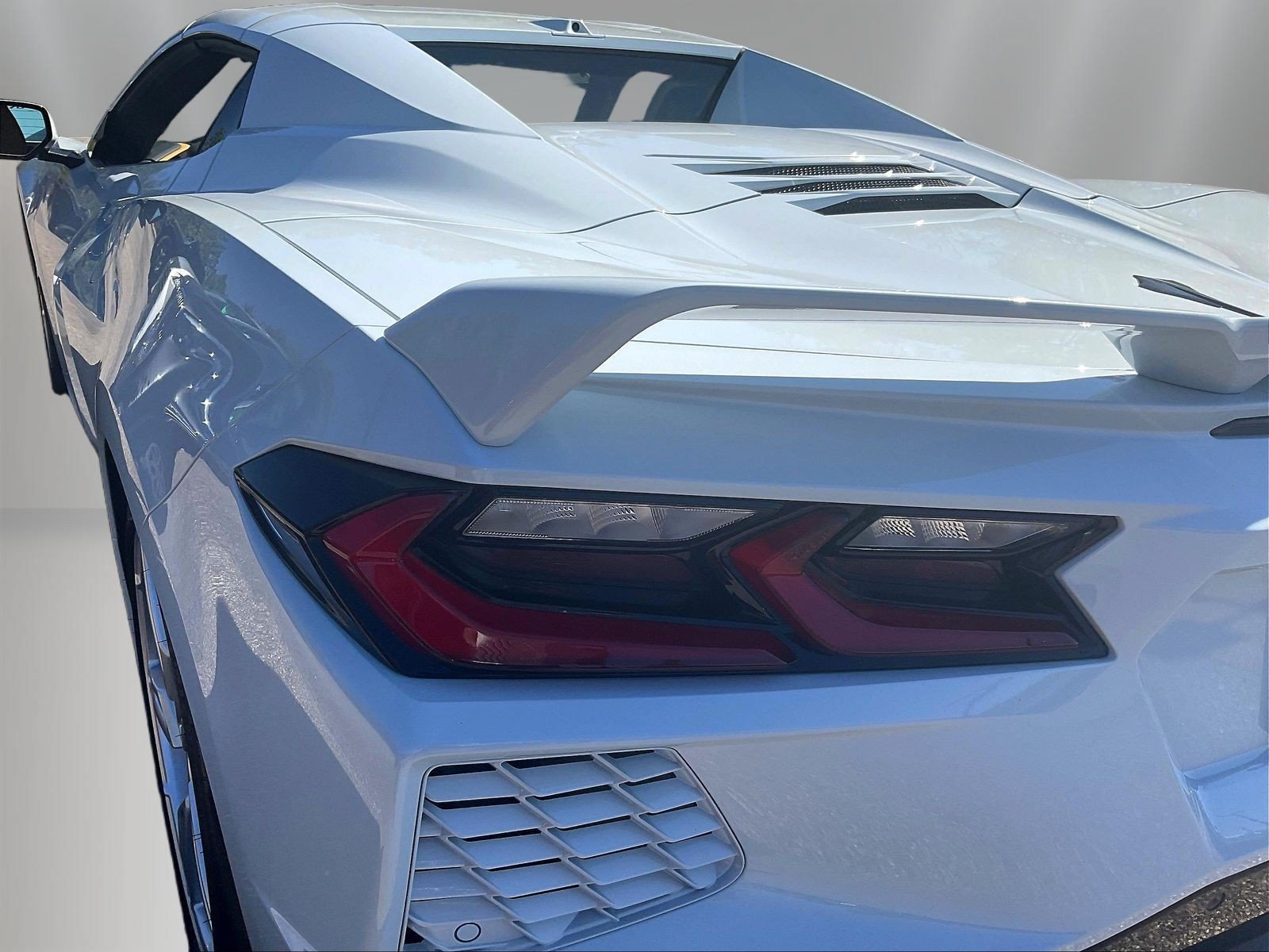 Used 2023 Chevrolet Corvette Stingray Preferred Conv w/ Z51 Performance Package RWD image 22