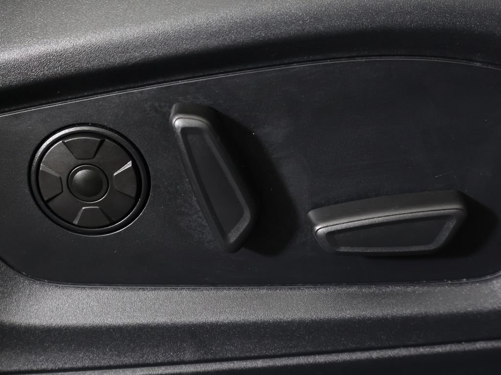 Used 2025 Ford Explorer ST AWD/4WD image 41