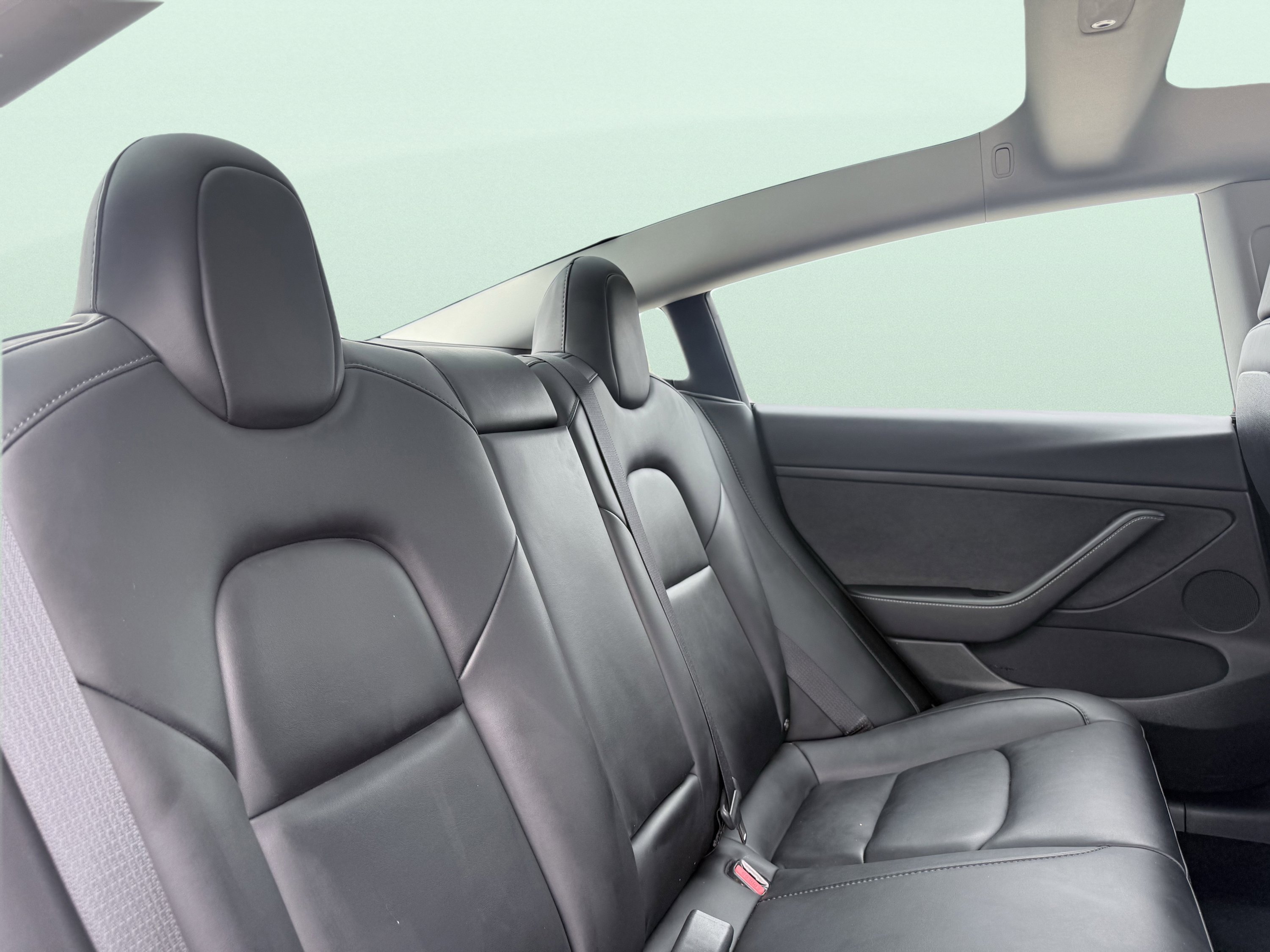 Used 2023 Tesla Model 3 Standard Range image 41