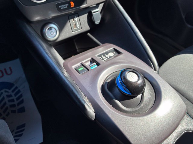 Used 2025 Nissan Leaf S FWD image 33