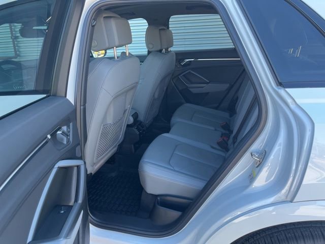 Used 2025 Audi Q3 2.0T Premium w/ Convenience Package image 28