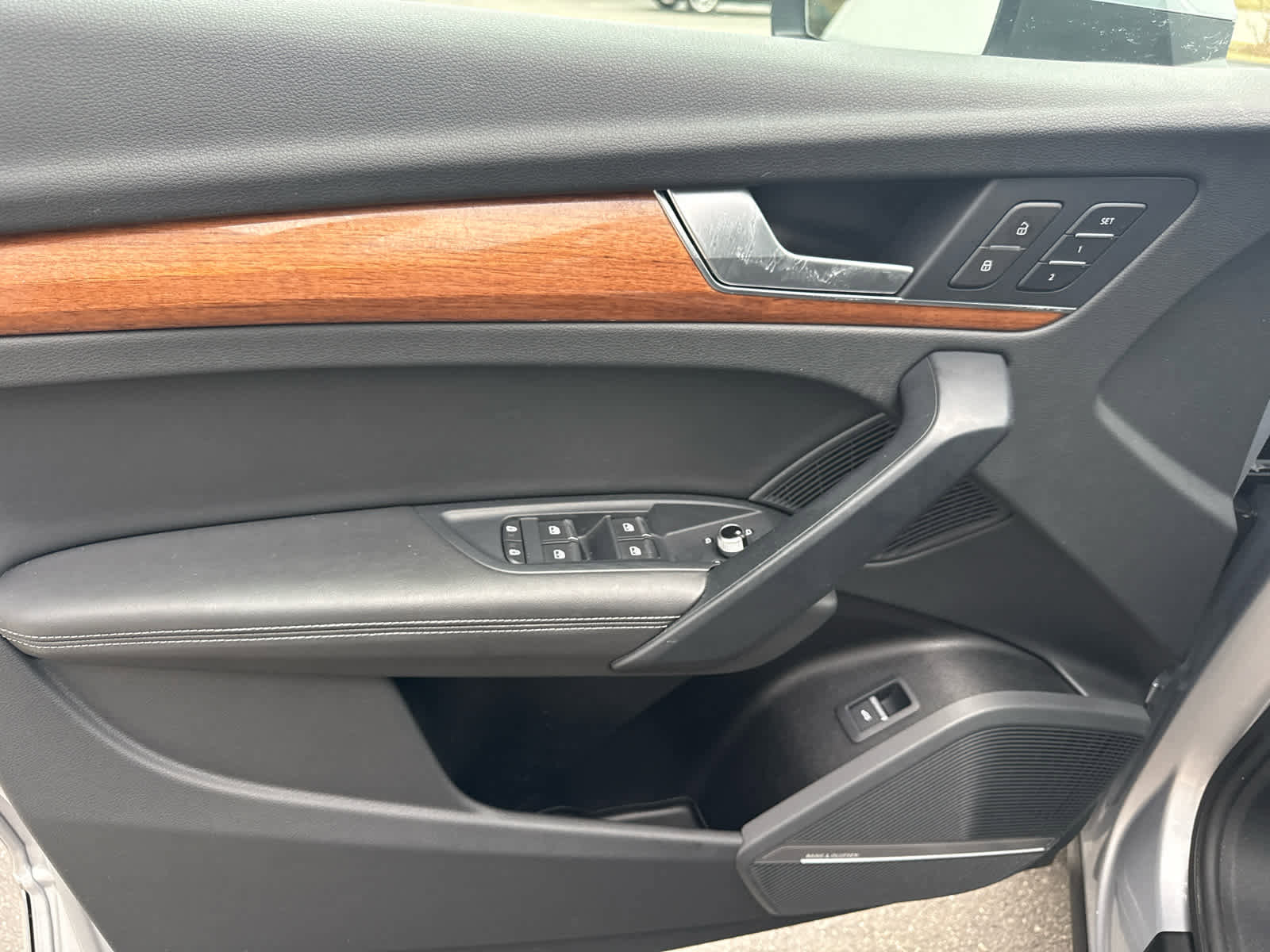 Used 2023 Audi Q5 2.0T Premium Plus w/ Premium Plus Package image 7