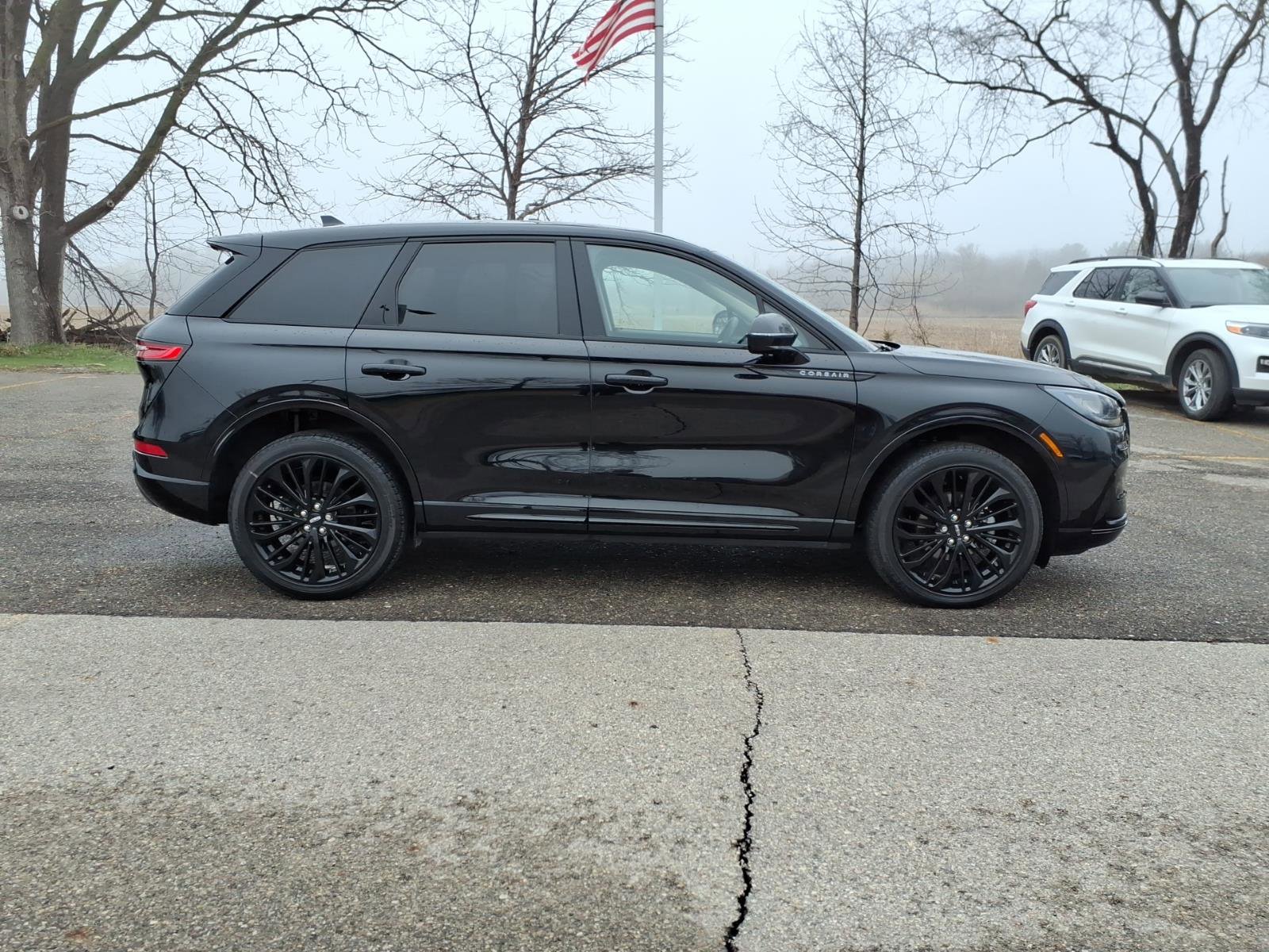 Used 2023 Lincoln Corsair AWD w/ Equipment Group 101A image 9