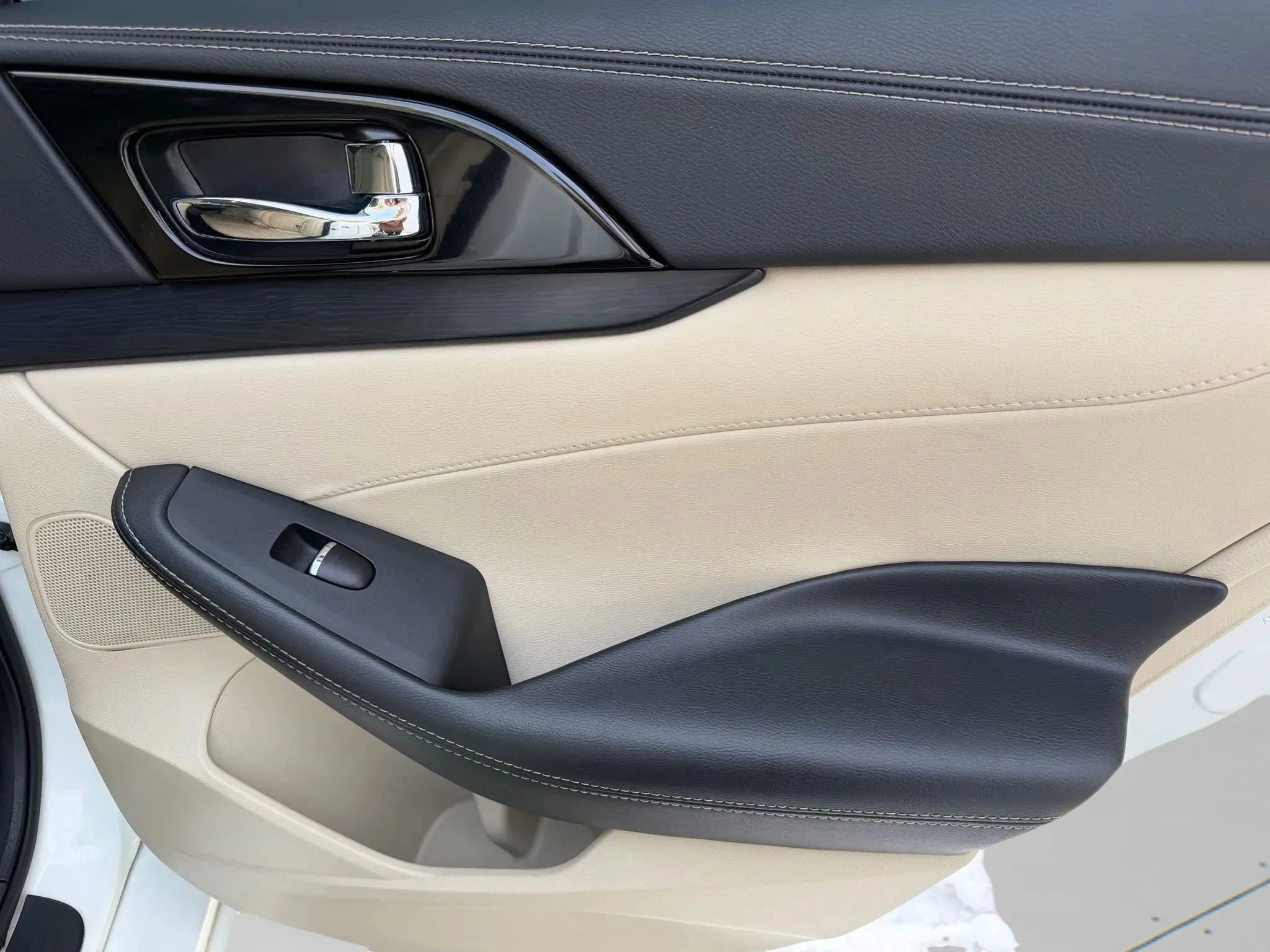 Used 2022 Nissan Maxima Platinum w/ Sport Mat Group image 12