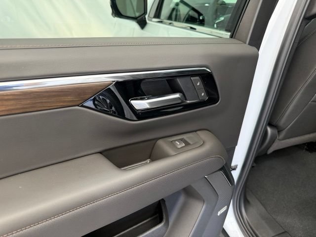 New 2026 Chevrolet Tahoe High Country AWD/4WD image 23