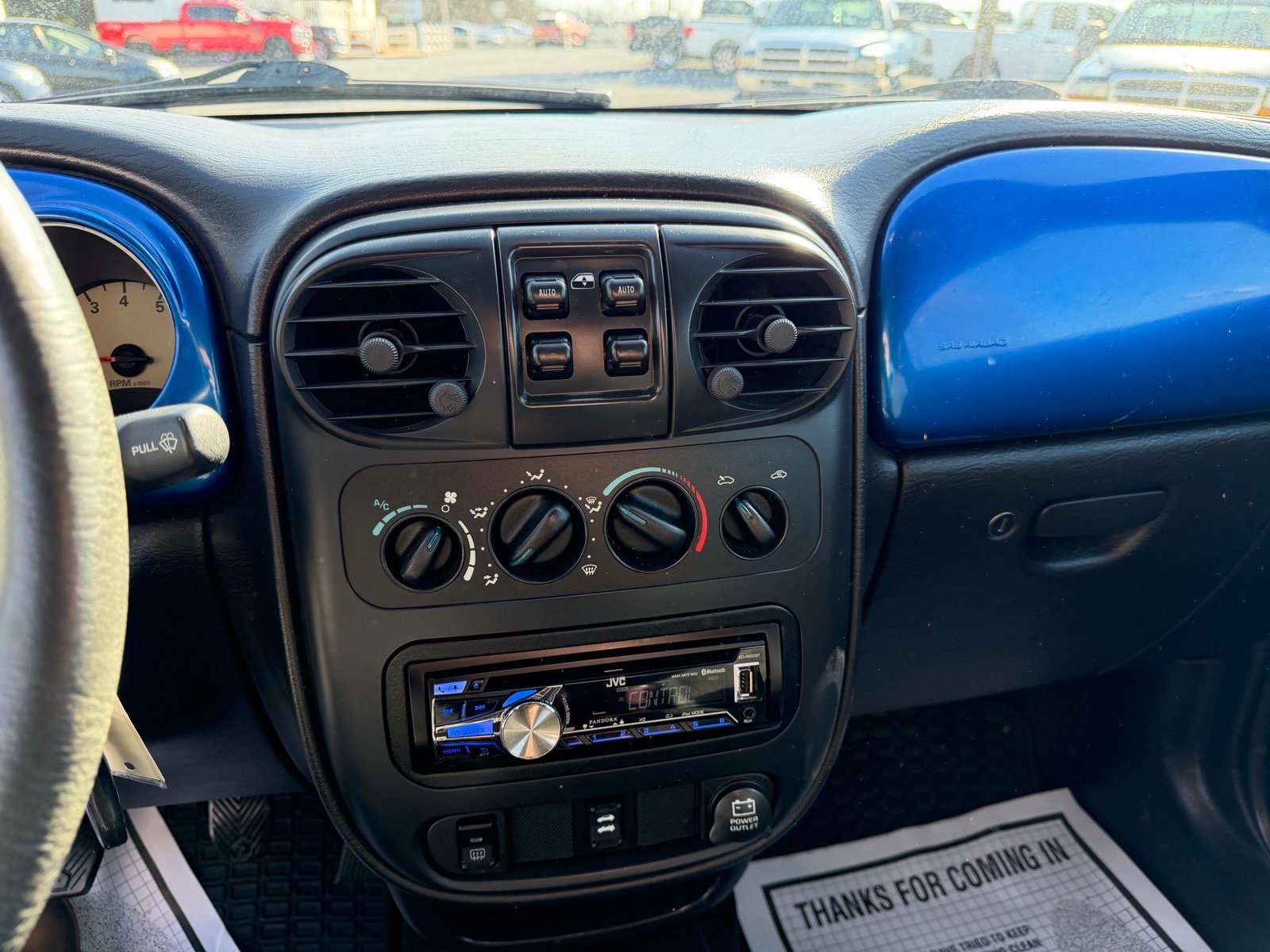 Used 2005 Chrysler PT Cruiser Base image 14