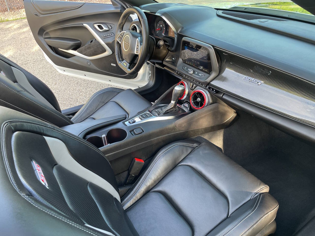 Used 2023 Chevrolet Camaro SS RWD image 99