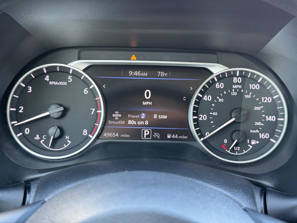 Used 2024 Nissan Sentra SV FWD image 33