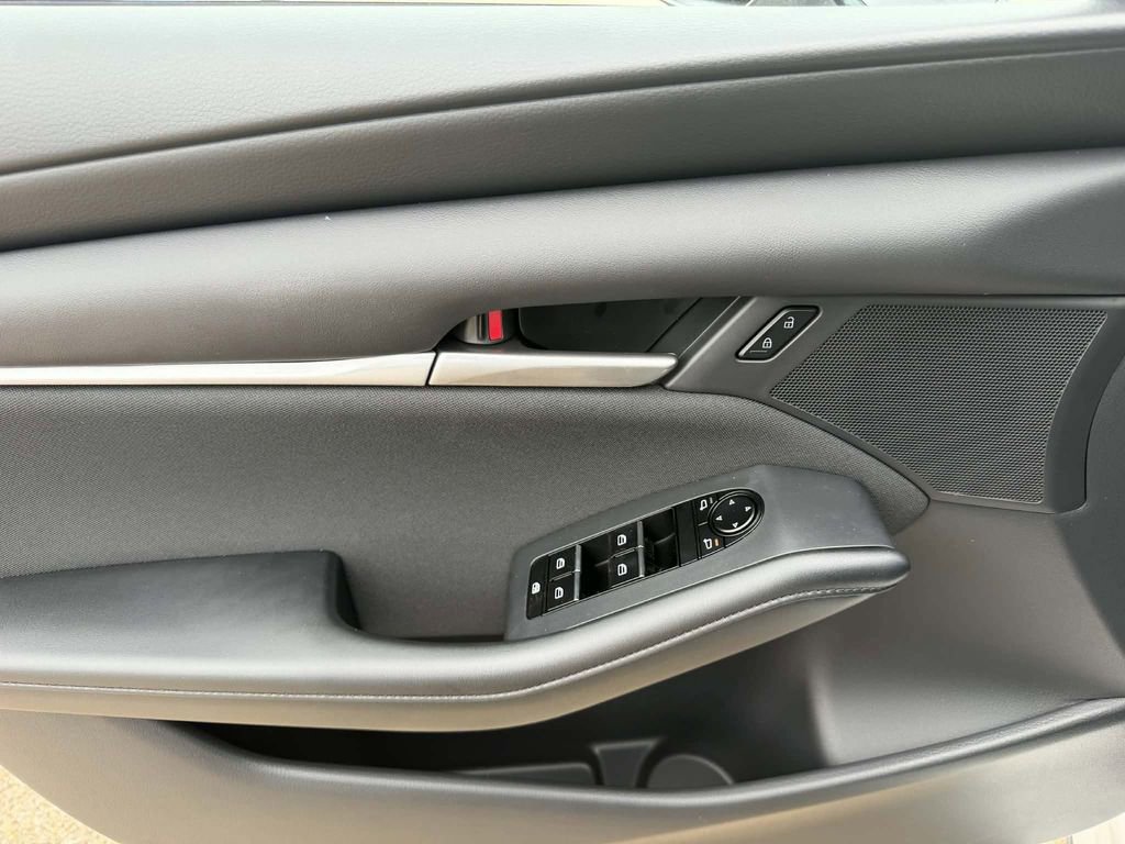 New 2026 MAZDA MAZDA3 s FWD image 9
