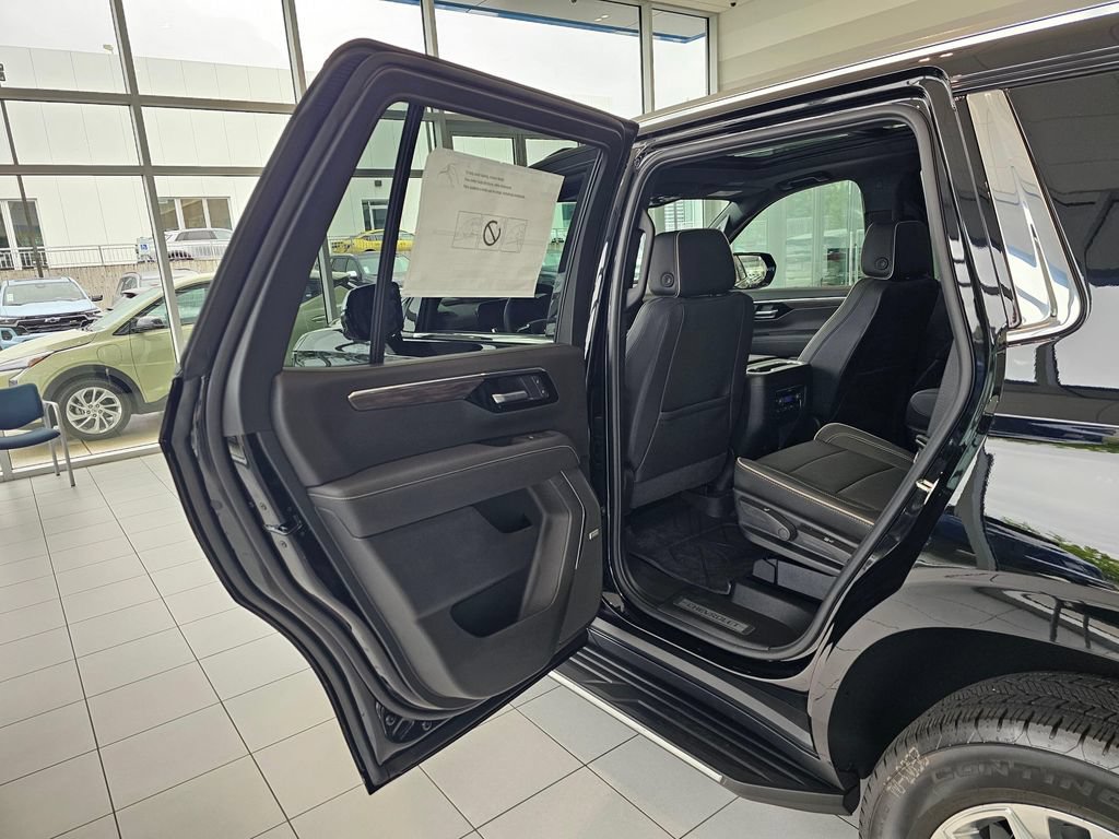 New 2026 Chevrolet Tahoe Premier w/ Sun And Tow Package AWD/4WD image 16