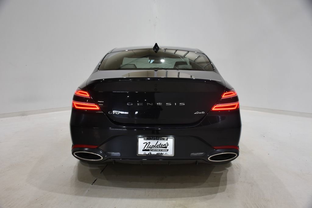 Used 2025 Genesis G70 2.5T image 5