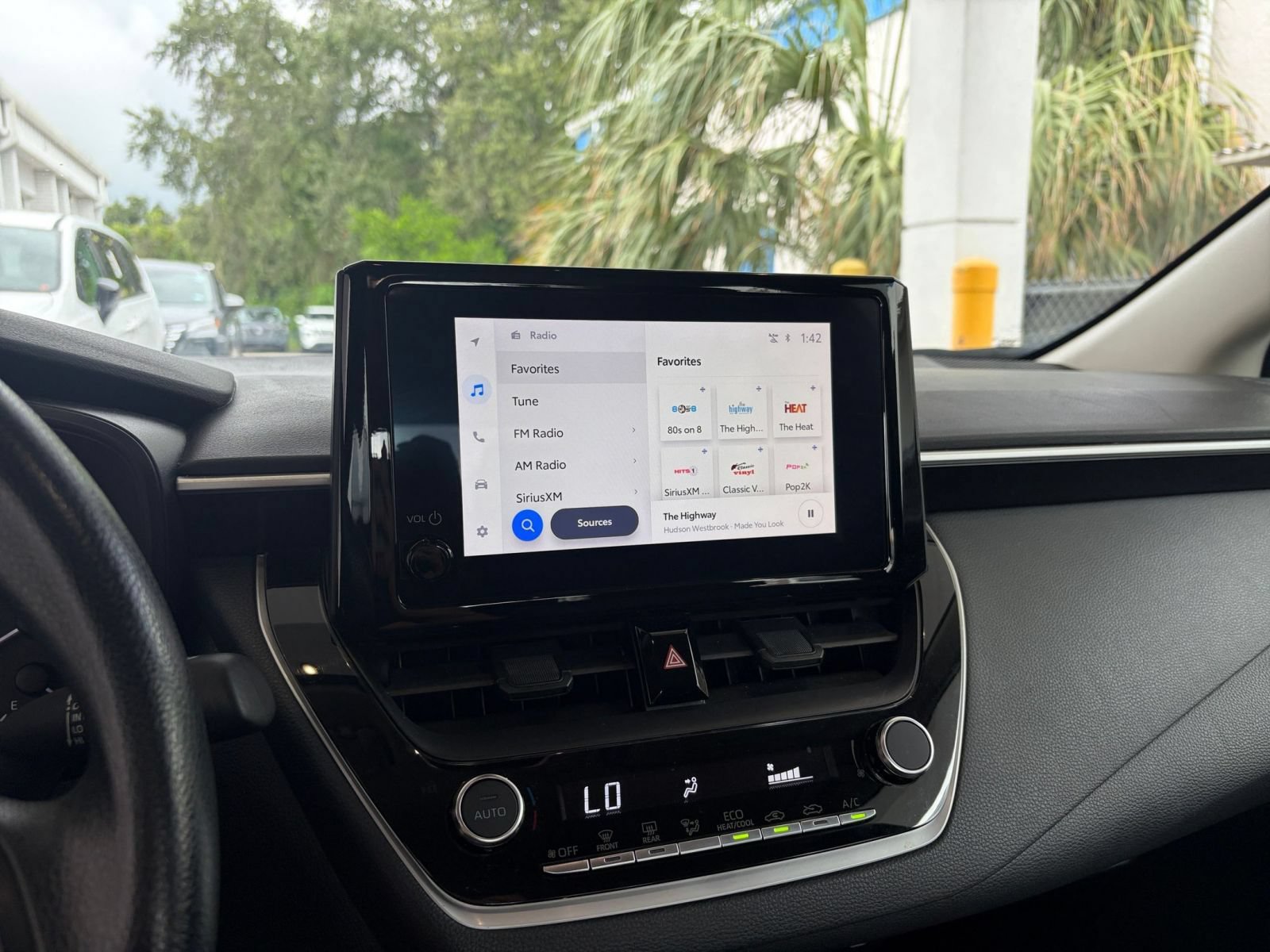 Used 2025 Toyota Corolla LE FWD image 20