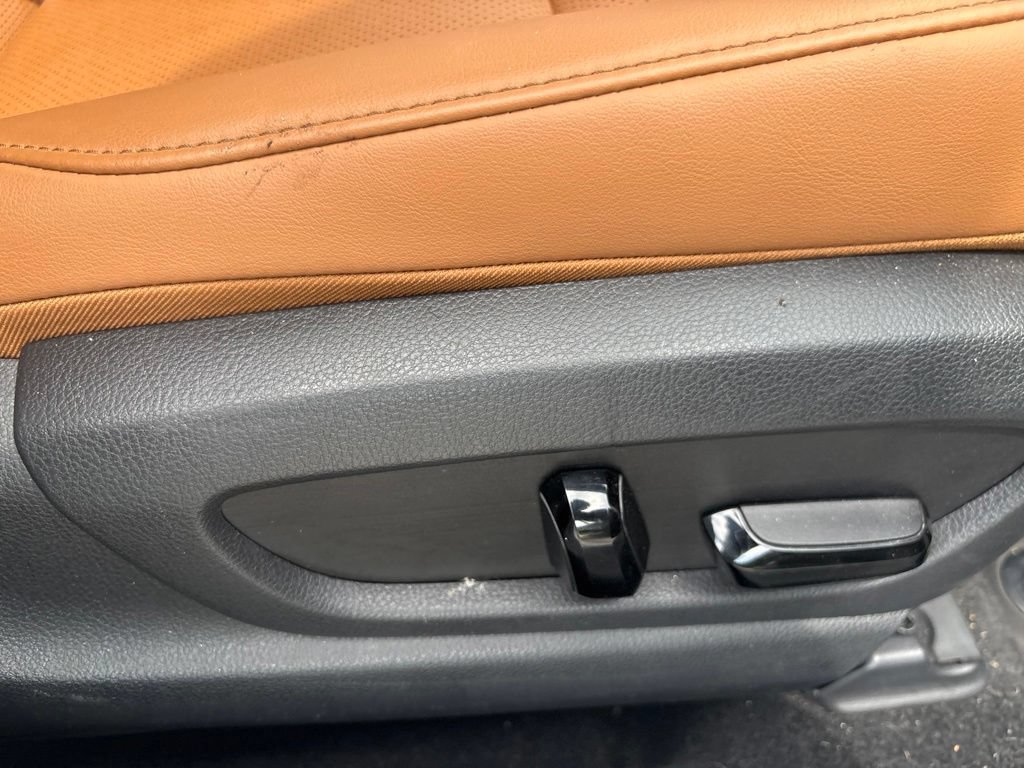 Used 2021 Lexus UX 200 w/ Premium Package FWD image 23