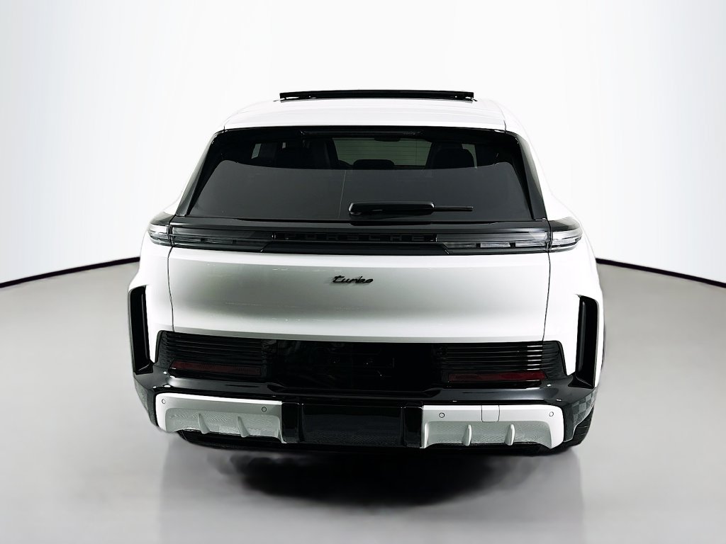 New 2026 Porsche Cayenne Turbo AWD/4WD image 10
