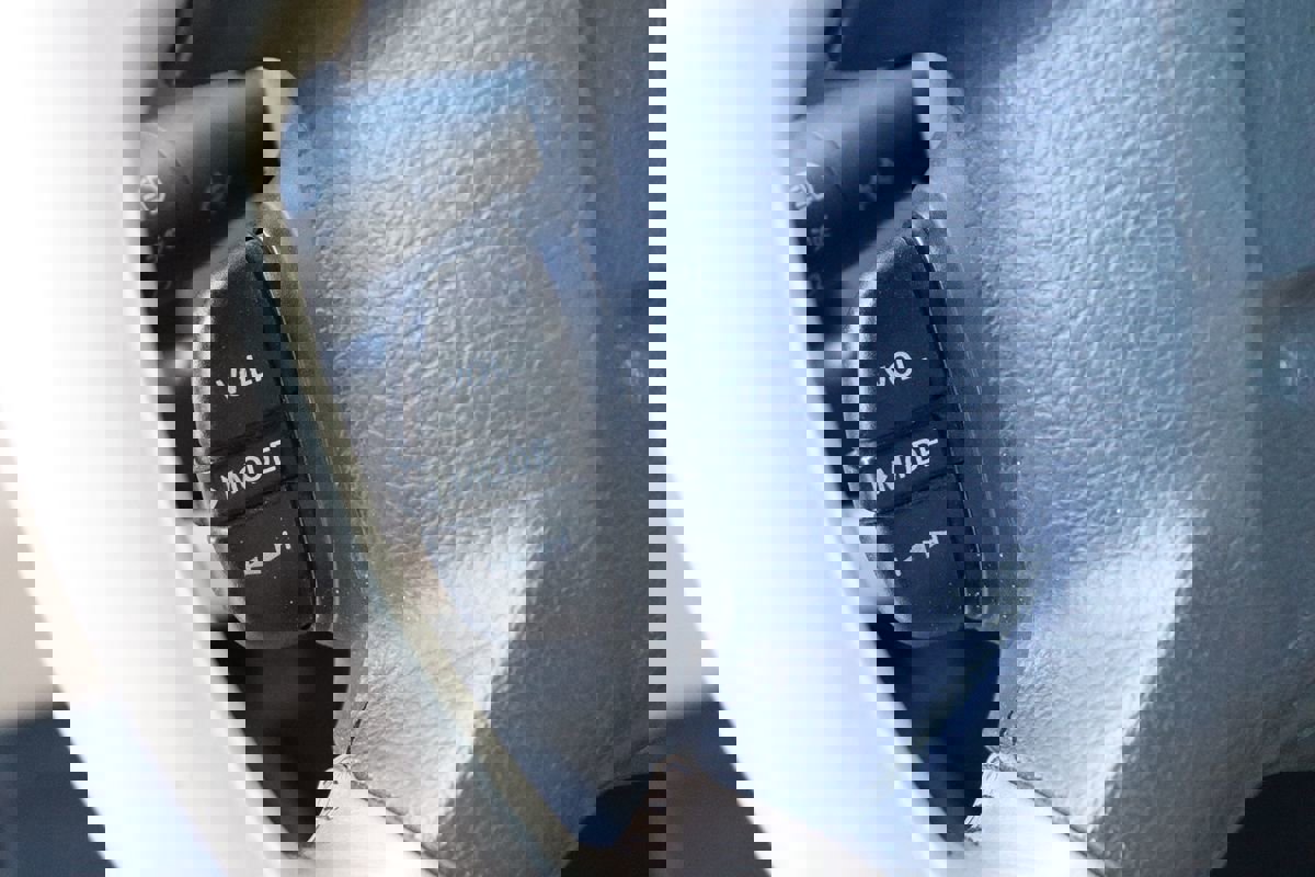 Used 2004 Land Rover Discovery SE image 20