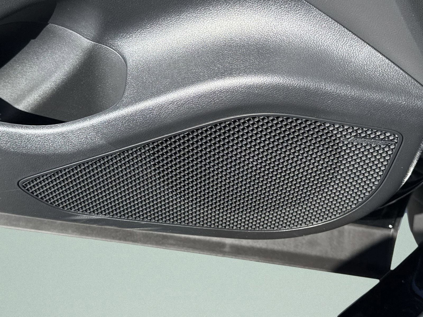 New 2026 Hyundai Santa Cruz Limited image 16