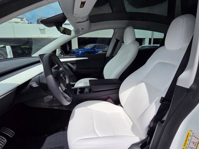 Used 2024 Tesla Model Y Performance AWD/4WD image 21