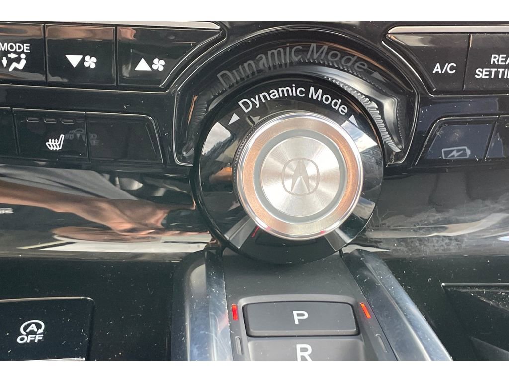 Certified 2025 Acura MDX FWD w/ Technology Package image 32
