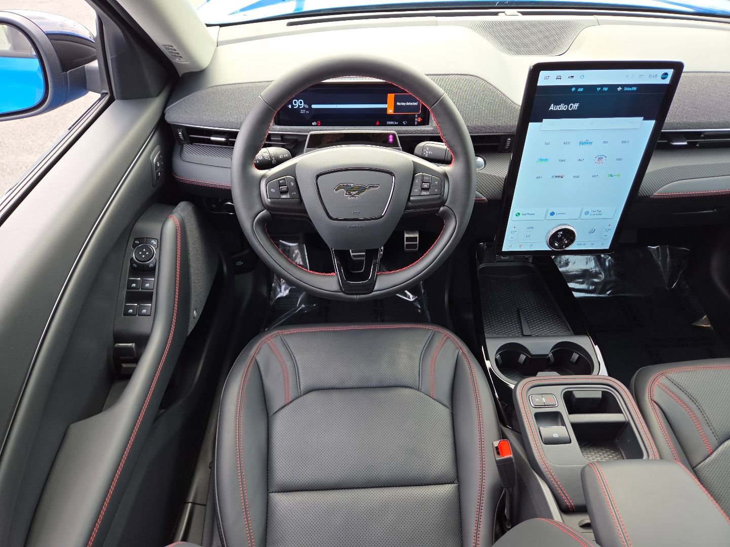 Used 2025 Ford Mustang Mach-E Premium w/ Sport Appearance Package image 22