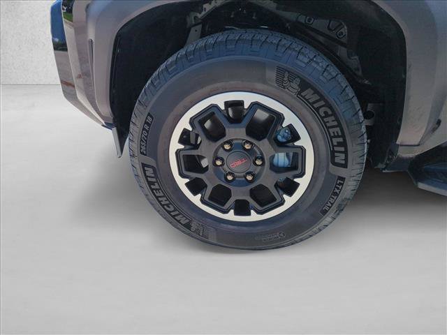 Certified 2025 Toyota 4Runner TRD Off-Road AWD/4WD image 23