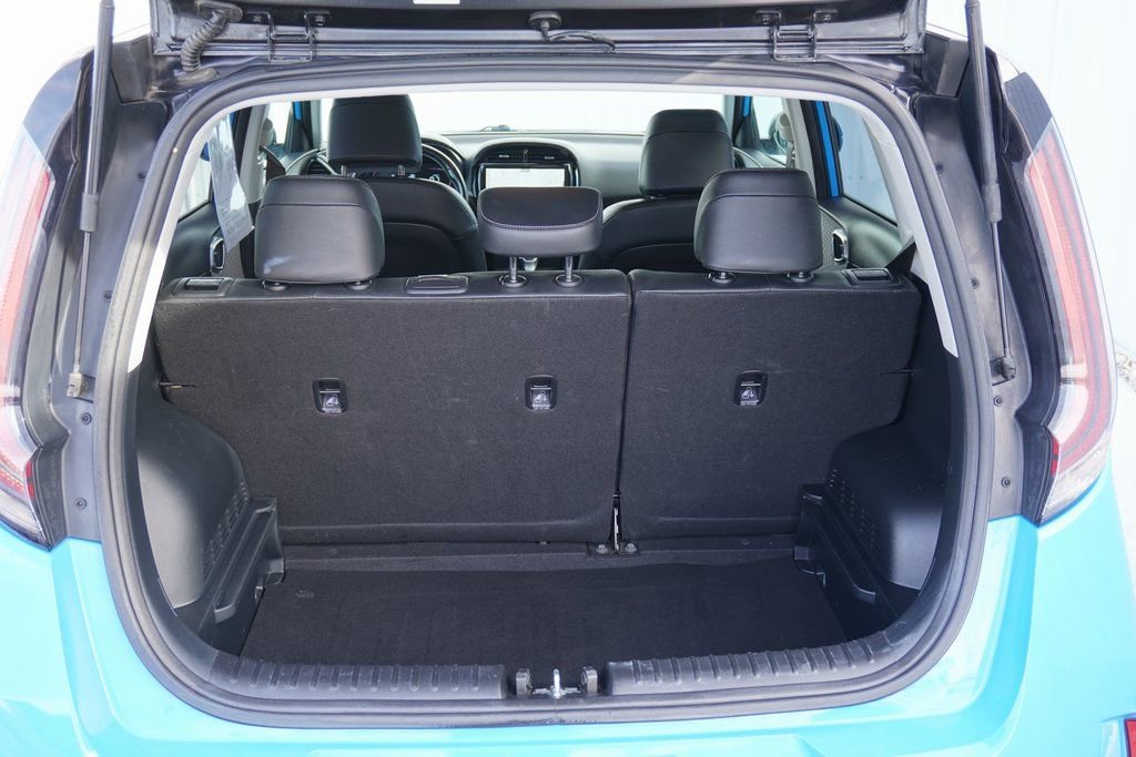 Used 2023 Kia Soul GT-Line image 6