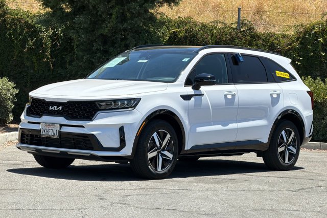 Used 2023 Kia Sorento S w/ Panoramic Sunroof Package FWD image 8