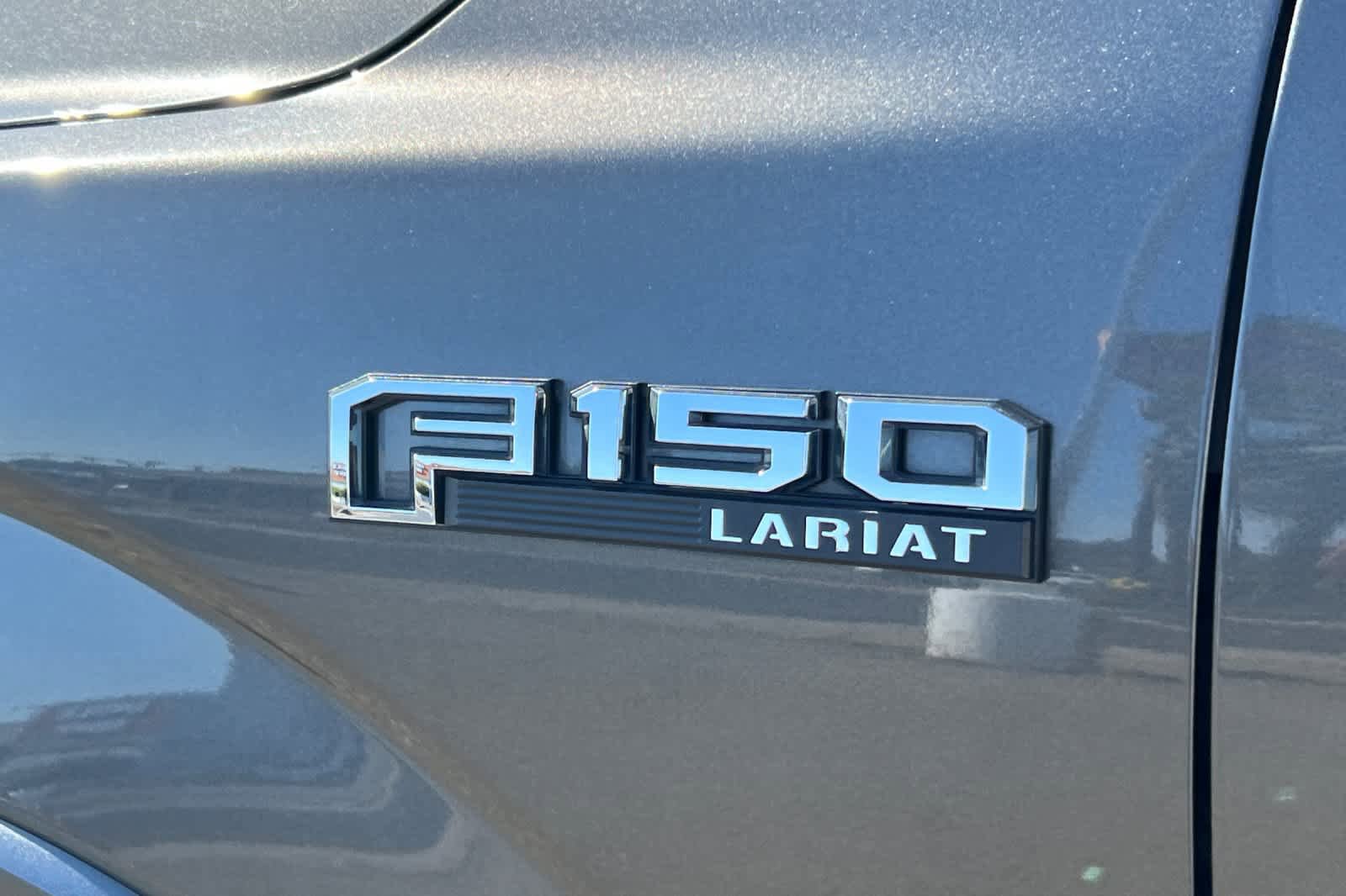 Used 2016 Ford F150 Lariat w/ Equipment Group 502A Luxury AWD/4WD image 21