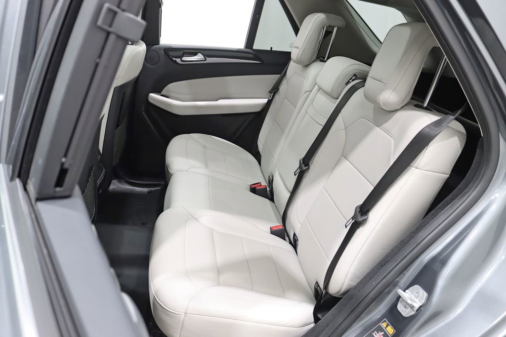 Used 2017 Mercedes-Benz GLE 400 4MATIC image 31