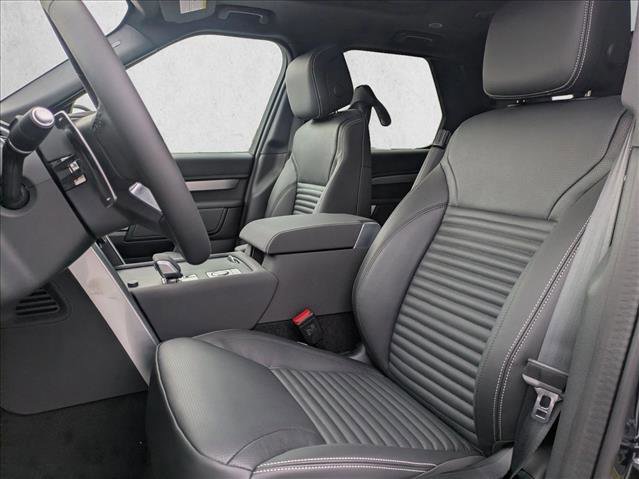 New 2026 Land Rover Discovery Limited Edition image 4
