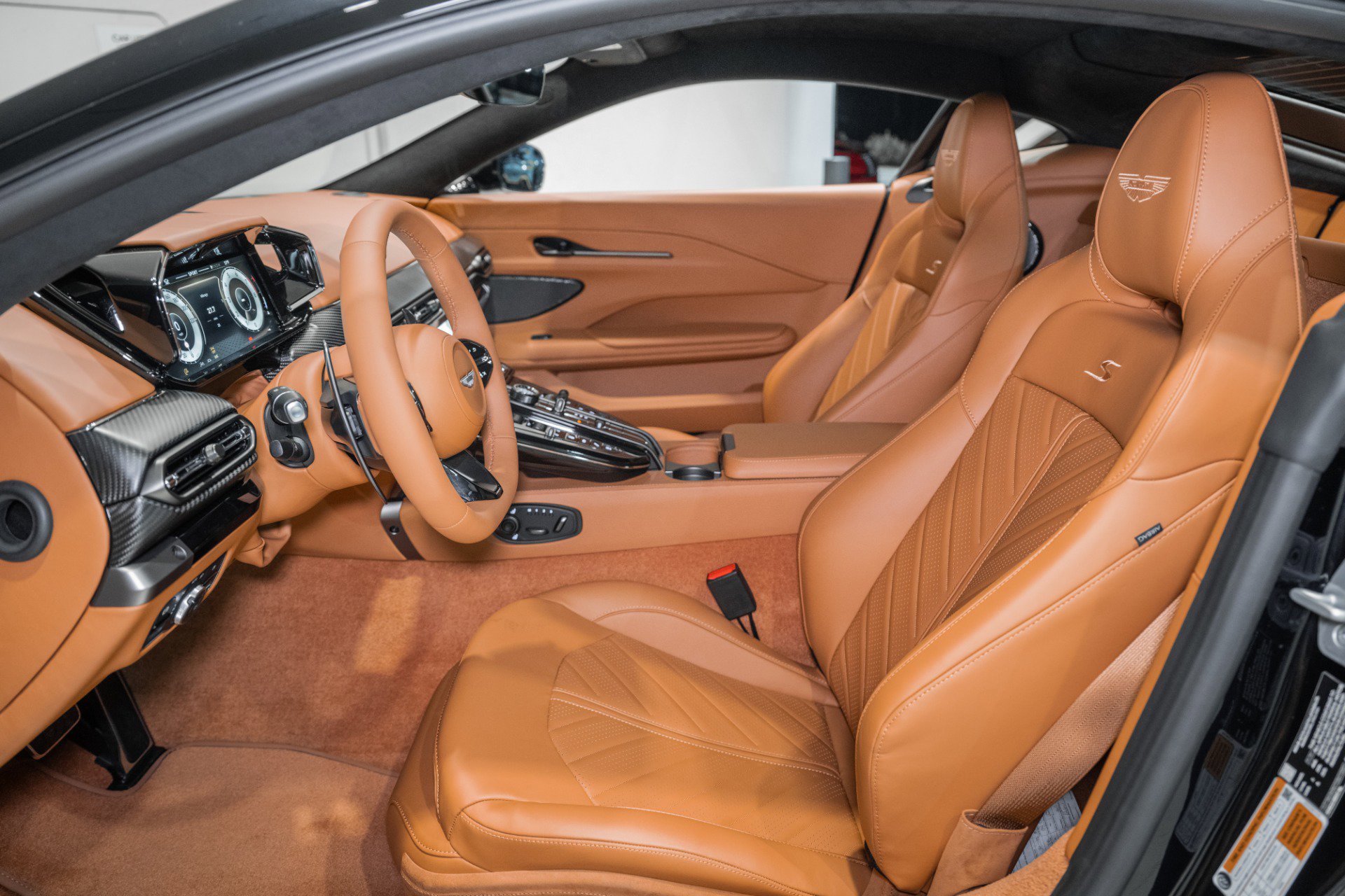 New 2026 Aston Martin V8 Vantage S RWD image 13